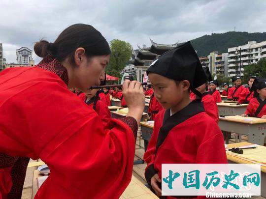 点击进入下一页