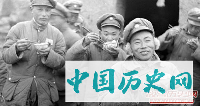 正在吃饭的国军士兵