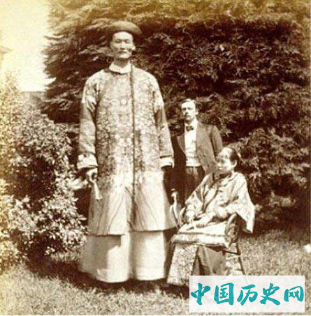 清朝最高和最矮的人：身居海外娶外国人一个结2次婚