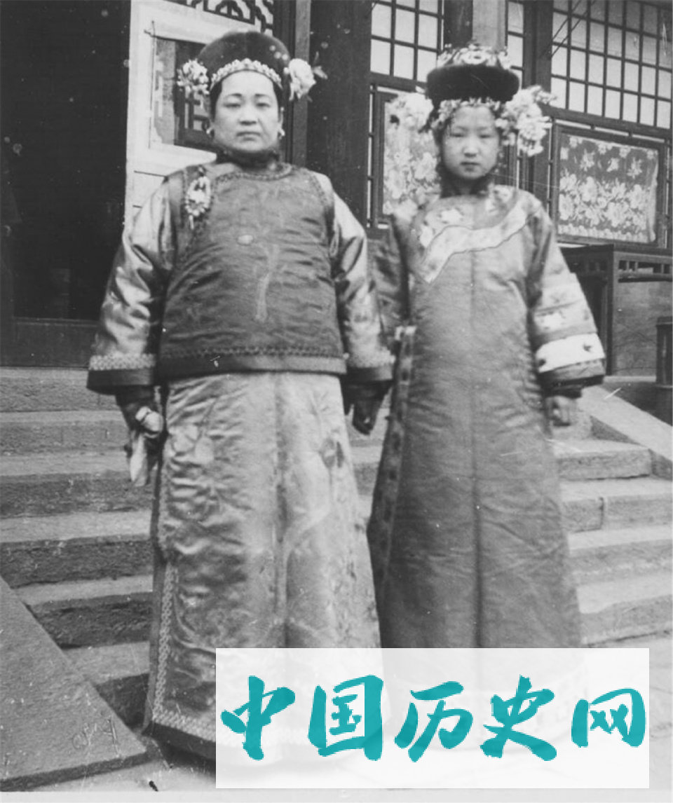 晚清满汉妃嫔真实老照片，终于明白清朝皇帝为何喜欢下江南了！