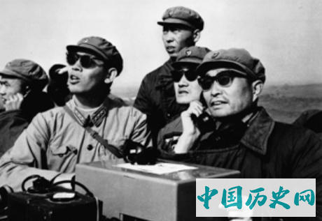 老照片：中国第一颗原子弹引爆图7为爆心场景