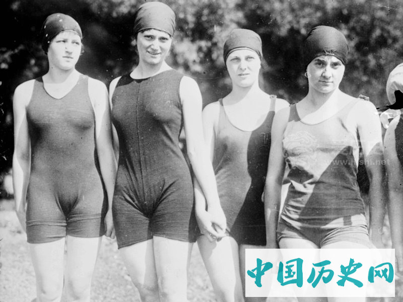 老照片：1920年代美国最早的选美比赛冠军比的是谁更敢露腿