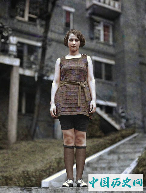 美国百年前选美小姐罕见彩色照片:年轻时尚又漂亮，身材简直完美