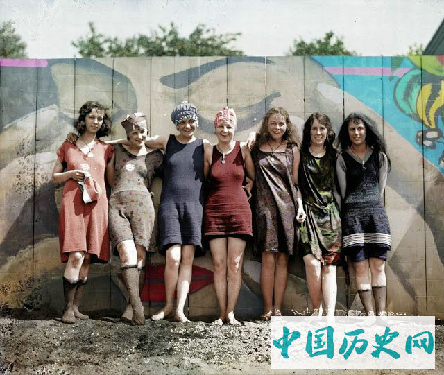 美国百年前选美小姐罕见彩色照片:年轻时尚又漂亮，身材简直完美