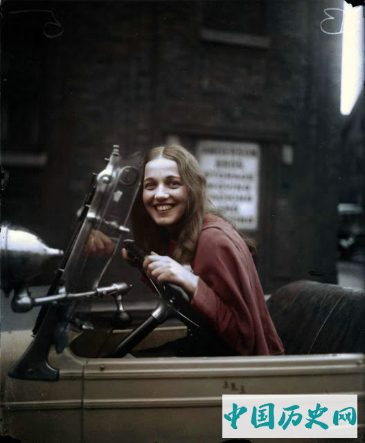 美国百年前选美小姐罕见彩色照片:年轻时尚又漂亮，身材简直完美