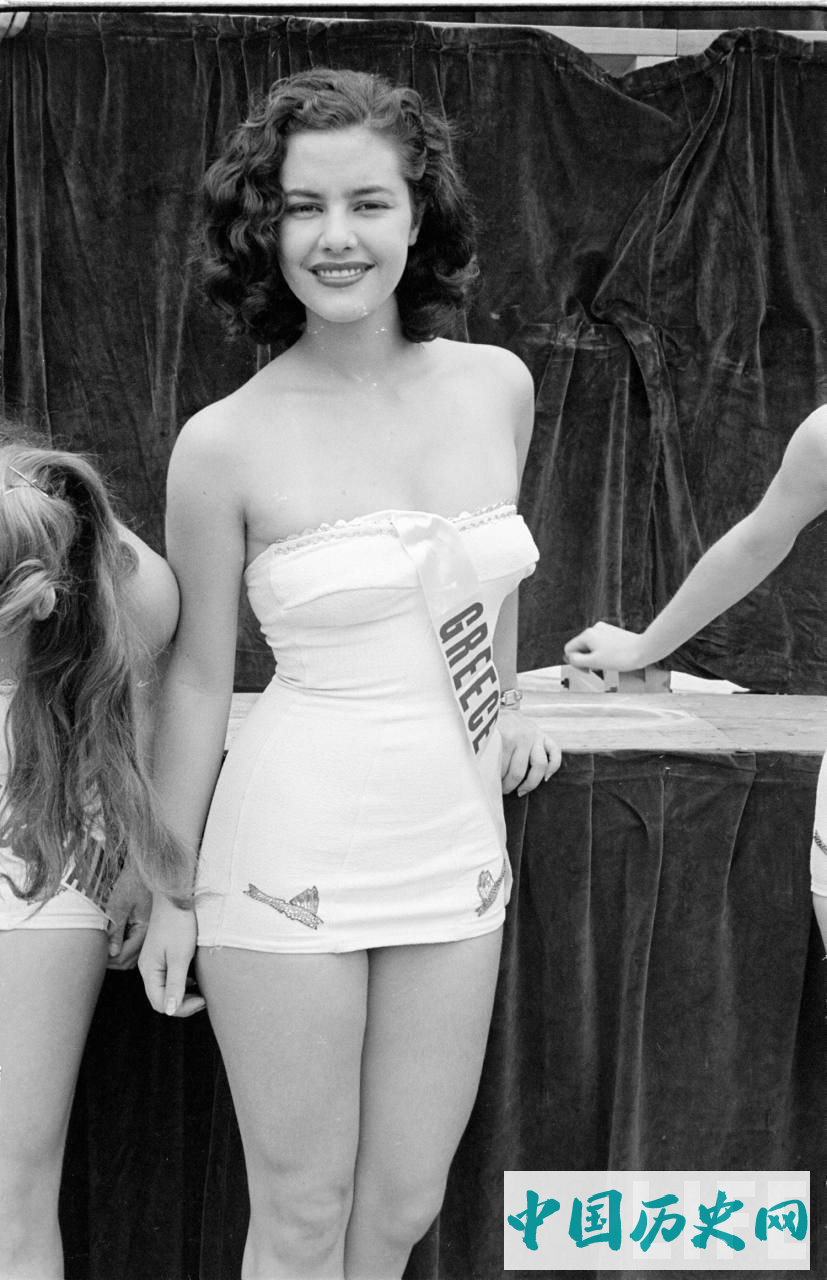 1952年首届世界环球小姐选美赛投降没几年的日本也参加了