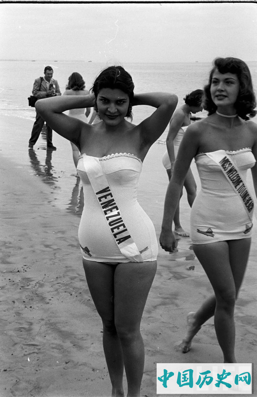 1952年首届世界环球小姐选美赛投降没几年的日本也参加了