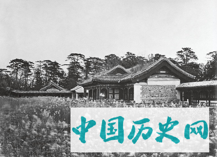 老照片：英法联军大火后，圆明园中幸免于难的几处
