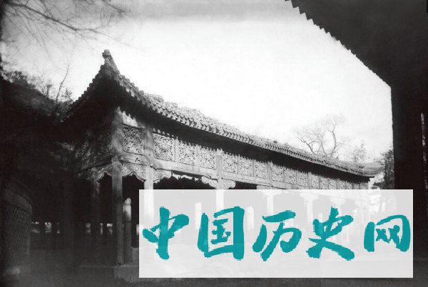 老照片：英法联军大火后，圆明园中幸免于难的几处