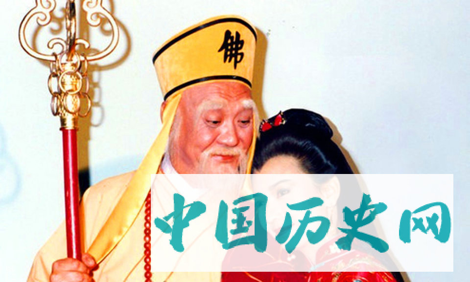 赵雅芝版新白娘子传奇幕后照：小青很认真，白娘子头靠着法海肩膀