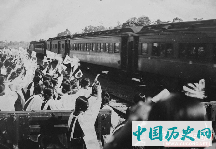 老照片,二战时期比日本鬼子更疯狂的日本女人