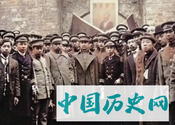 最诡异的晚清老照片,图2科学家也解释不了,图三为强搂妇女!