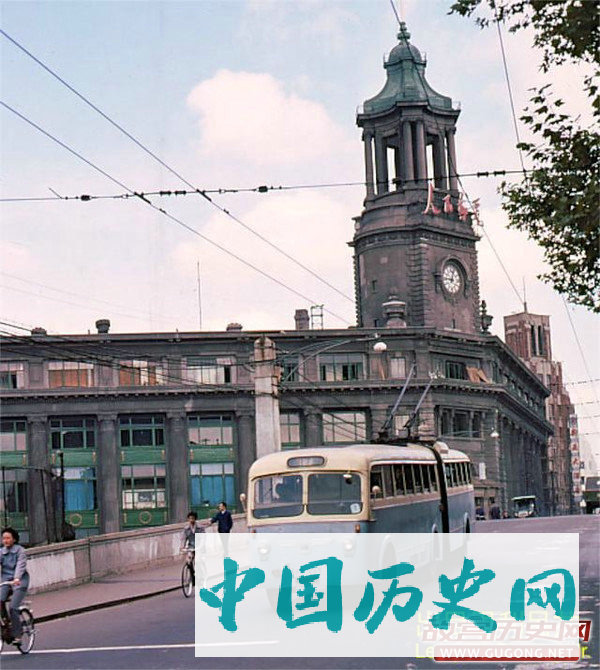 80年代老照片：八十年代交通工具 无轨电车
