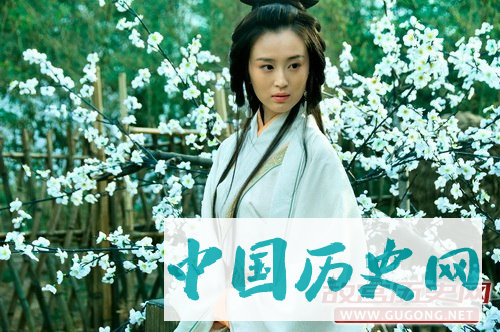 被历史忽悠了千年的三国曹操的第一绯闻