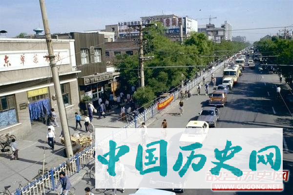 80年代老照片：1988年的北京街景 首届旅游年