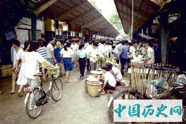 广州老照片：传统与潮流交融的广州 1988年