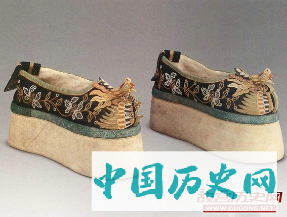 古代女子穿“高跟鞋”不是为漂亮而是防走光