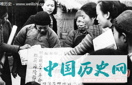 老照片：真实的女校学生