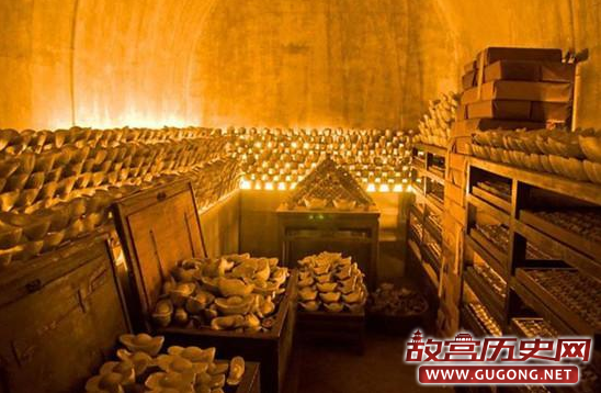 和珅本可免死 但他拿出护身符 立即被处死
