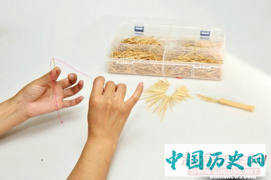 陕西神木石峁遗址集中出土百余片卜骨