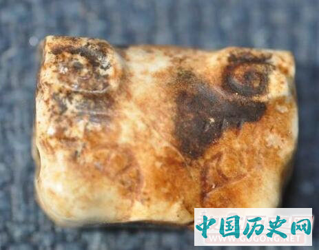 湖南澧县孙家岗遗址揭示出一座随葬玉器瓮棺墓