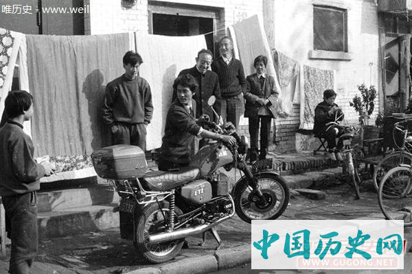 80年代老照片：原汁原味的1980年代生活记忆
