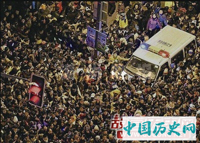 2014年12月31日 上海外滩踩踏事件
