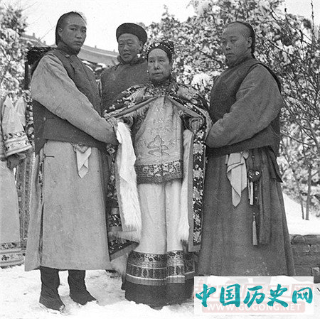 慈禧睡觉的四条规矩：宫女们吓得不敢大声喘气！