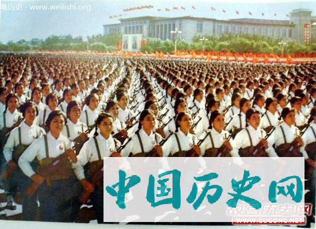 老照片：全民保卫边疆的火热年代