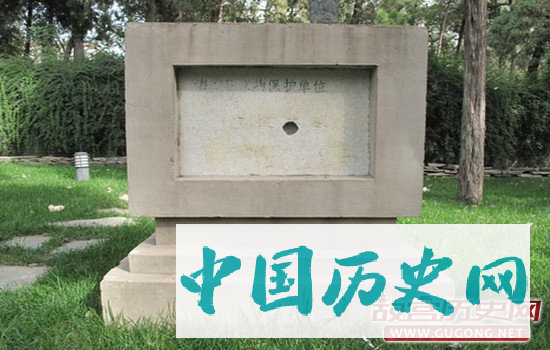 李莲英死亡惊人真相 为何坟墓中只有头颅