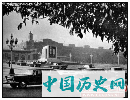 老照片：1974年出版物里的中国