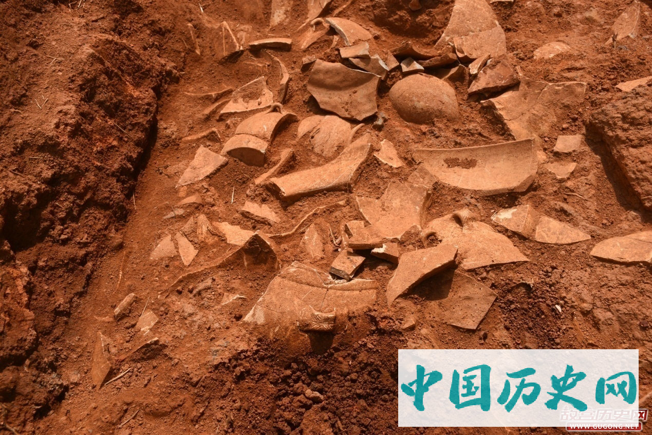 湖南湘阴青竹寺窑址首次发现东汉龙窑