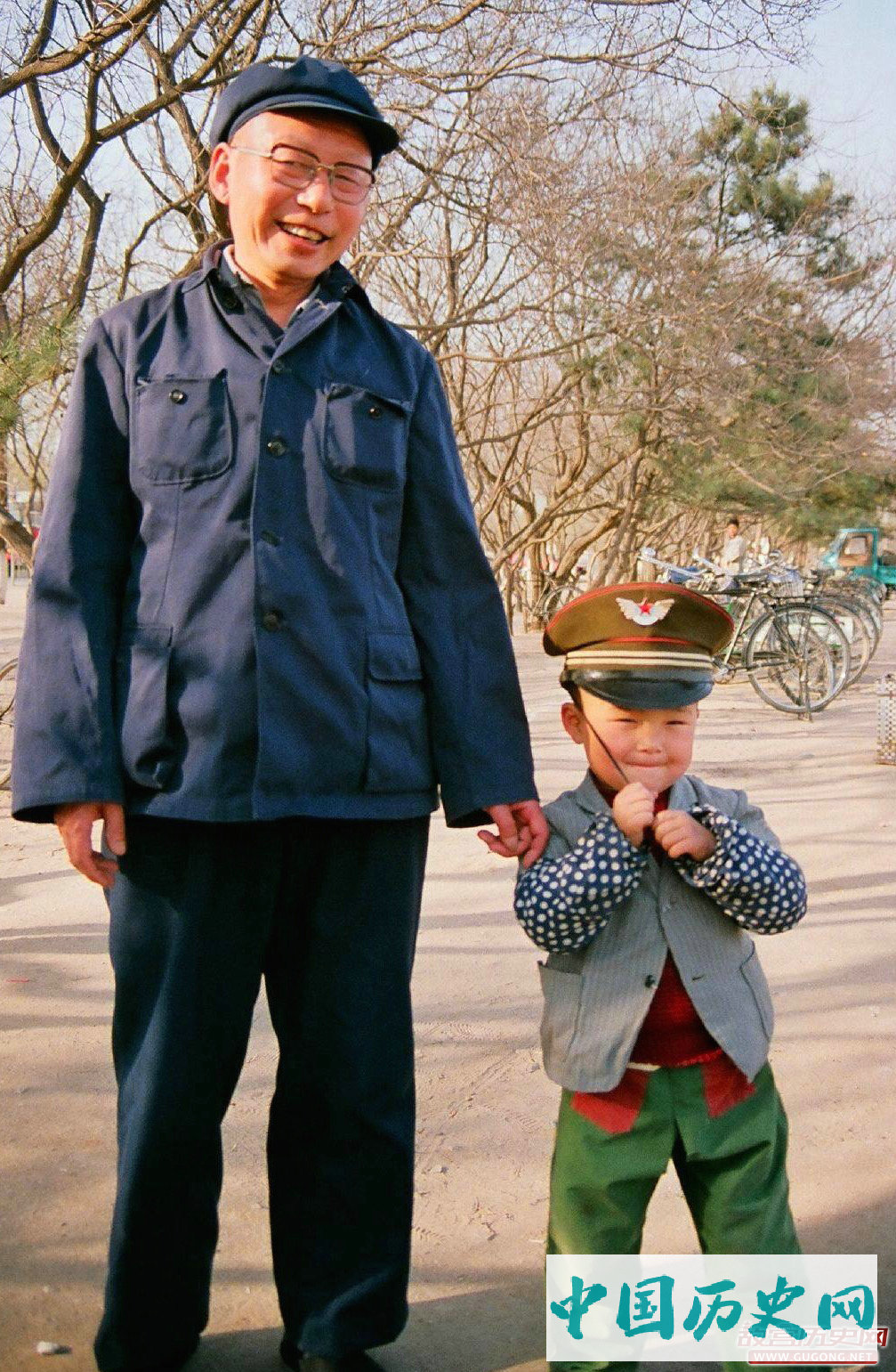 老照片1989年的北京：那时北京天很蓝孩子的笑很甜