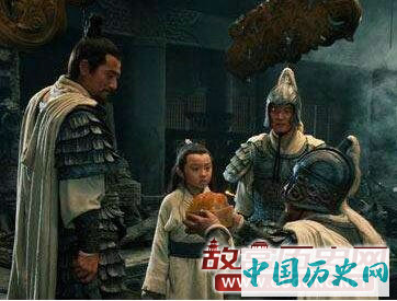 《三国演义》中孙坚为什么要拿玉玺？