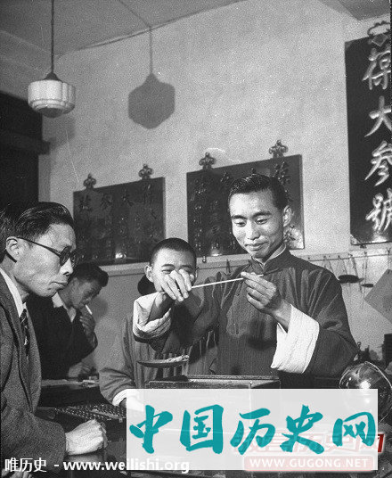 老照片：1946年上海的中药铺