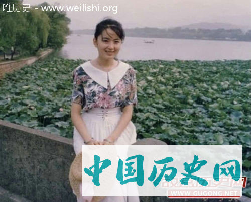 80年代老照片：1980年代的漂亮姑娘