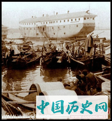 老照片里的中国船只，落后而有韵味