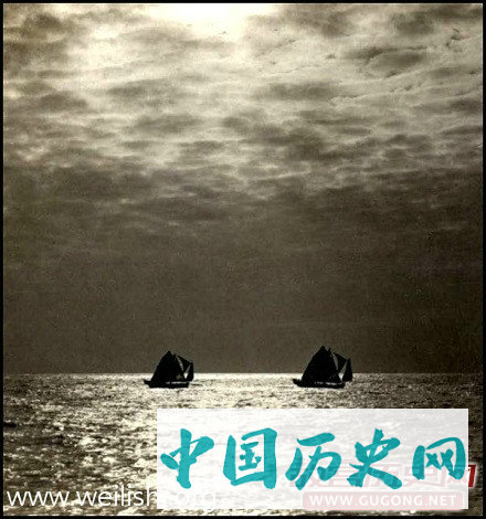 老照片里的中国船只，落后而有韵味