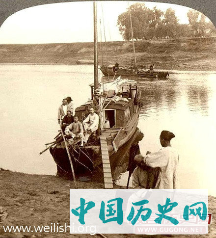 老照片里的中国船只，落后而有韵味
