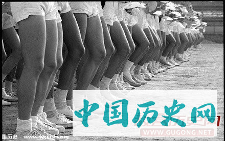 致我们逝去的青春：上世纪1980年代中学生旧照