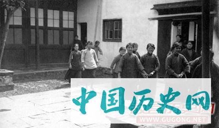 老照片揭秘真实的“金陵十三钗”