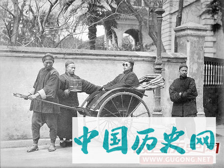 晚清八旗子弟玩乐旧照