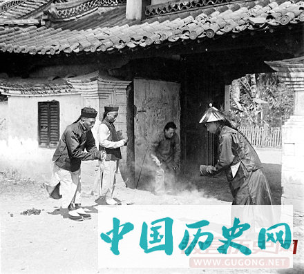 晚清八旗子弟玩乐旧照