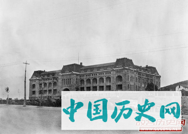 青岛老照片：曾经的德国胶澳总督府
