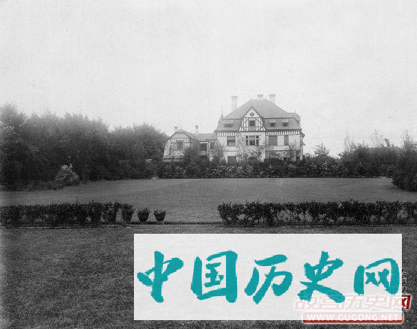 青岛老照片：曾经的德国胶澳总督府
