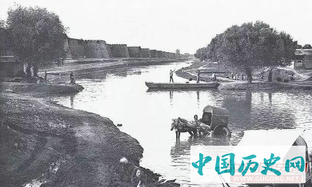 日本摄影师记录清末皇城旧影