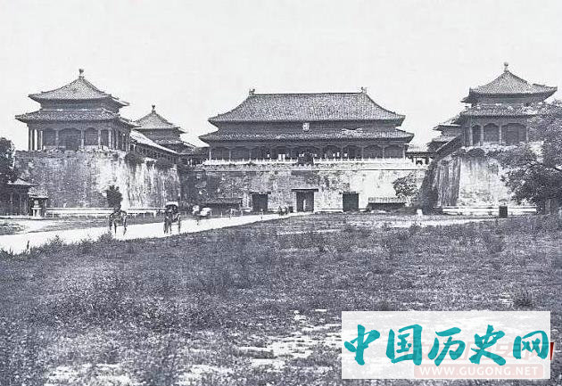 日本摄影师记录清末皇城旧影
