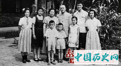 刘伯承告诫子女：不要做“红墙里的贵族”