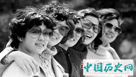 80年代老照片：1980年代北京老照片 车不多，房不贵