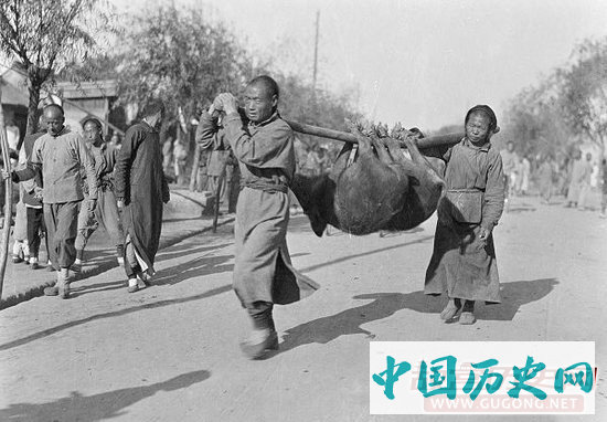 直击清朝老北京“猪市口”